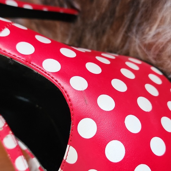 Pleaser Bordello RedWhite Polkadot Platform Heels - Picture 2 of 7